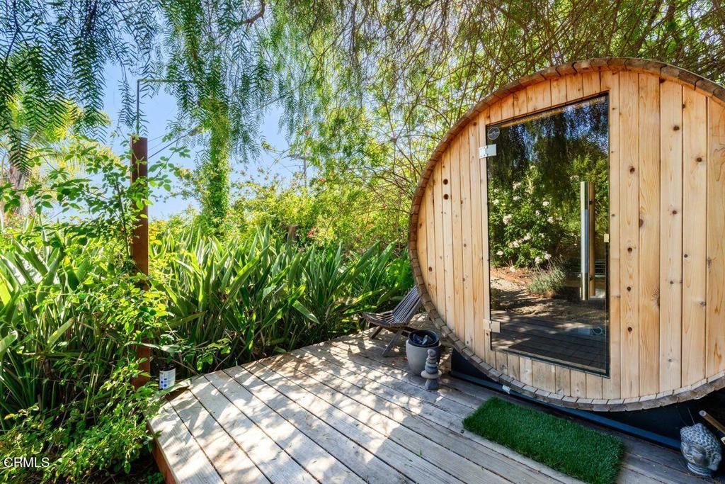 Image 33 of property listing at 920 El Centro Street, Ojai, CA 93023