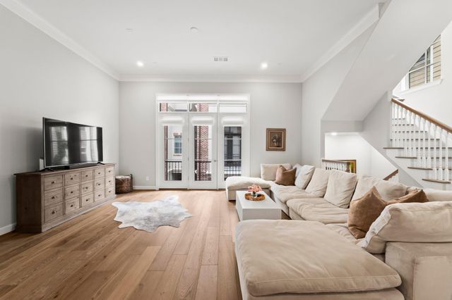 118 Reinerman Street, Houston, TX 77007