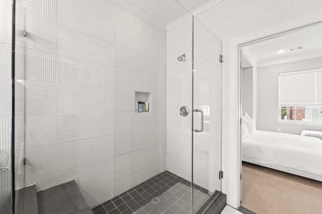 118 Reinerman Street, Houston, TX 77007