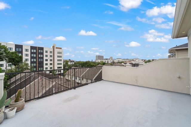 118 Reinerman Street, Houston, TX 77007