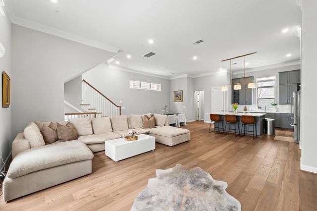 118 Reinerman Street, Houston, TX 77007