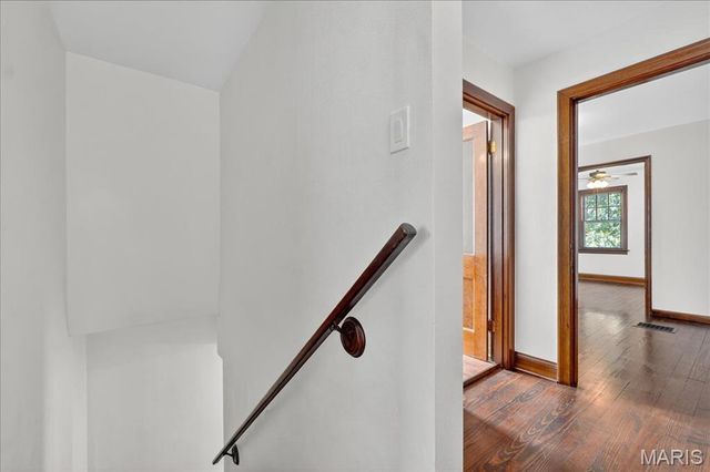 7114 Drury Lane, St Louis, MO 63143