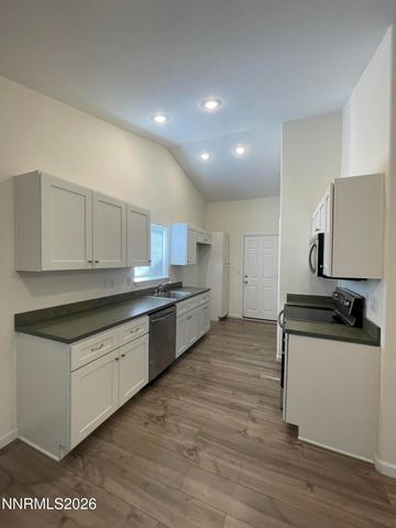1012 Rose Bud Way, Yerington, NV 89447