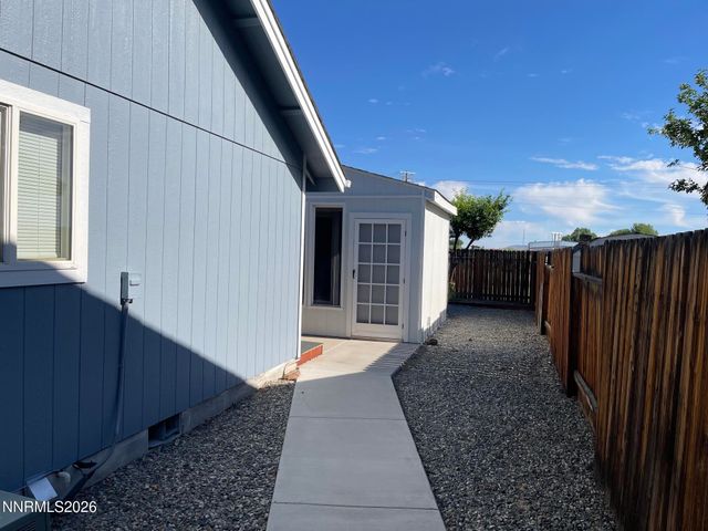 1012 Rose Bud Way, Yerington, NV 89447