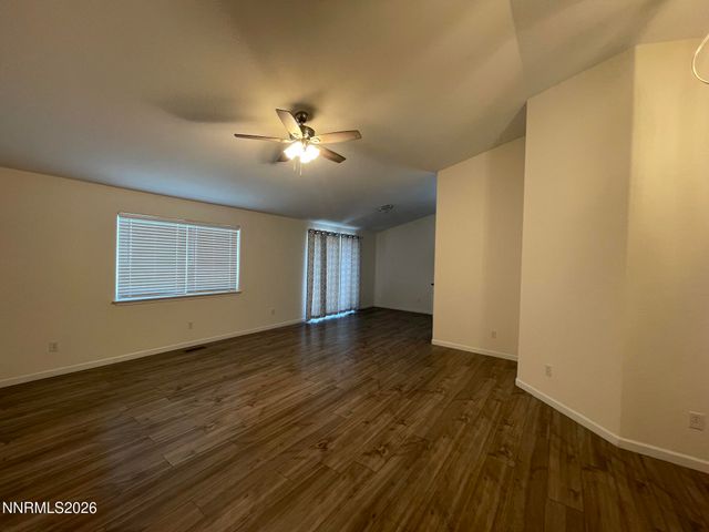 1012 Rose Bud Way, Yerington, NV 89447