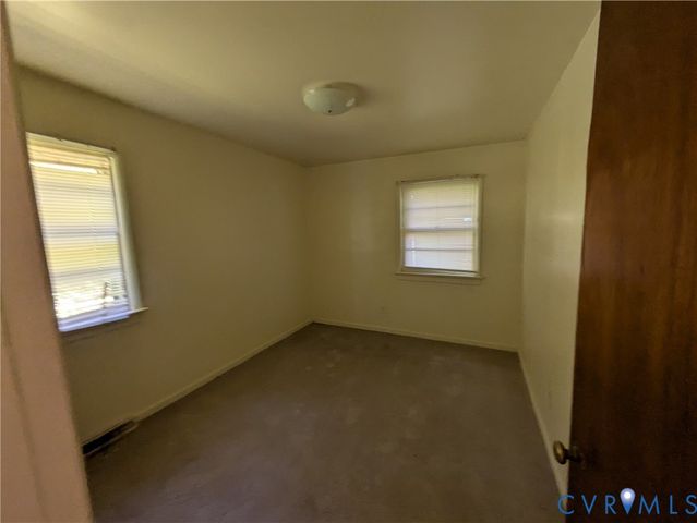 1816 Birdsong Rd, Prince George, VA 23805