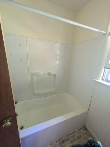 1816 Birdsong Rd, Prince George, VA 23805
