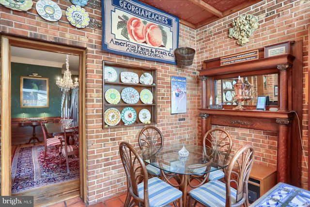 1220 BOLTON ST, Baltimore, MD 21217
