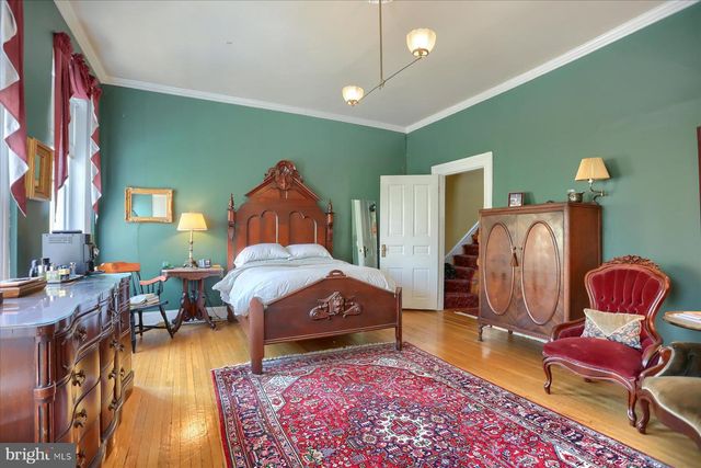 1220 BOLTON ST, Baltimore, MD 21217