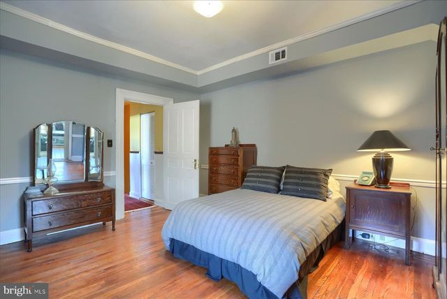 1220 BOLTON ST, Baltimore, MD 21217
