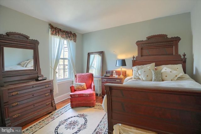 1220 BOLTON ST, Baltimore, MD 21217