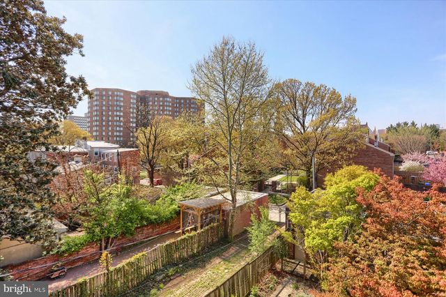 1220 BOLTON ST, Baltimore, MD 21217