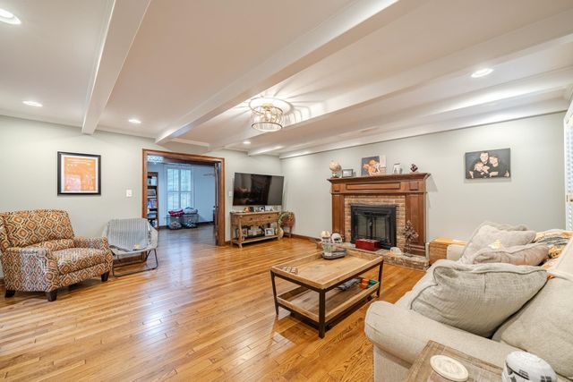 380 MORNINGSIDE CIR, Savannah, TN 38372