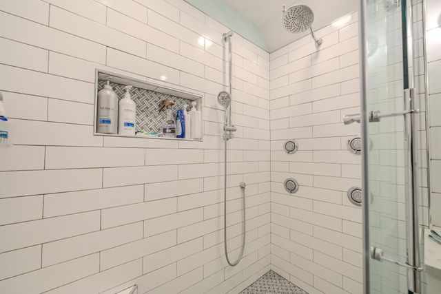 380 MORNINGSIDE CIR, Savannah, TN 38372