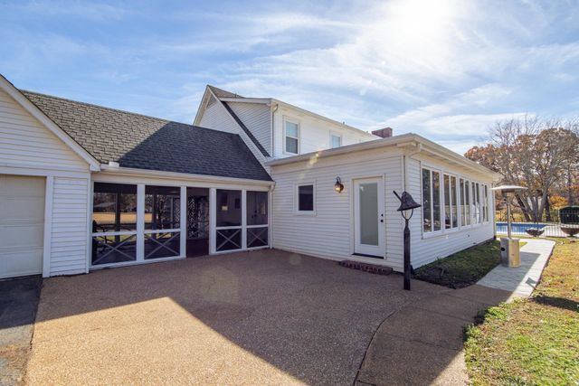 380 MORNINGSIDE CIR, Savannah, TN 38372