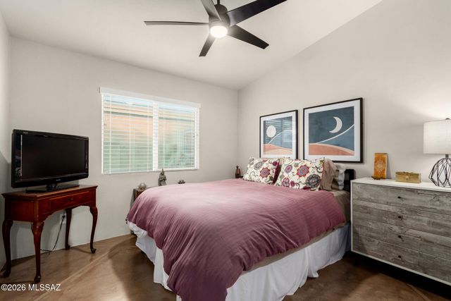 220 S Vozack Lane, Tucson, AZ 85748