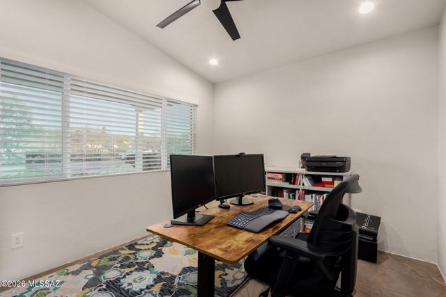 220 S Vozack Lane, Tucson, AZ 85748