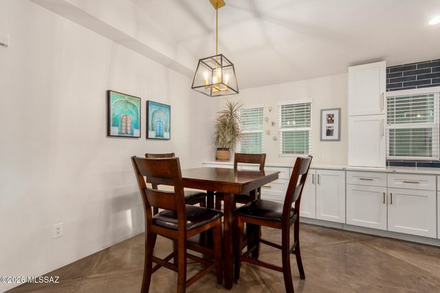 220 S Vozack Lane, Tucson, AZ 85748