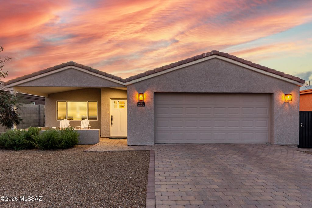 220 S Vozack Lane, Tucson, AZ 85748