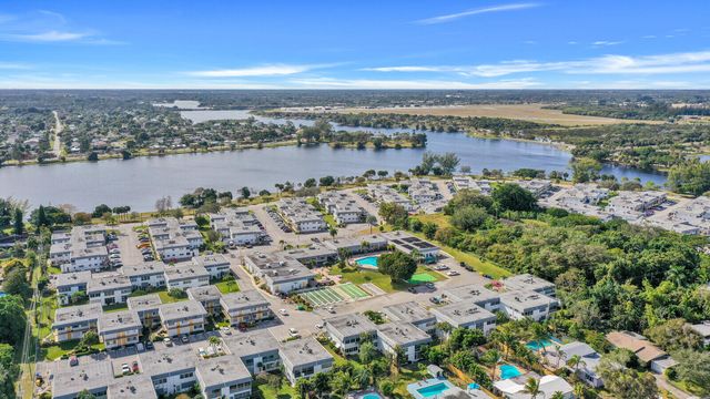 3280 Cynthia Lane 214, Lake Worth Beach, FL 33461