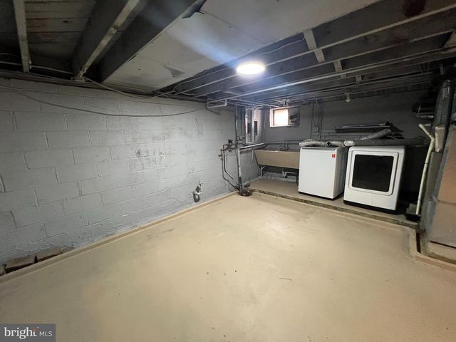 345 BROAD ST, Mount Holly, NJ 08060