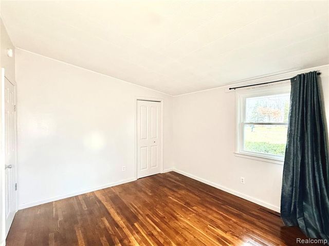 36945 Menton Street, Romulus, MI 48174