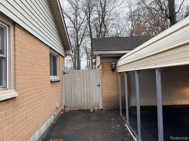 36945 Menton Street, Romulus, MI 48174