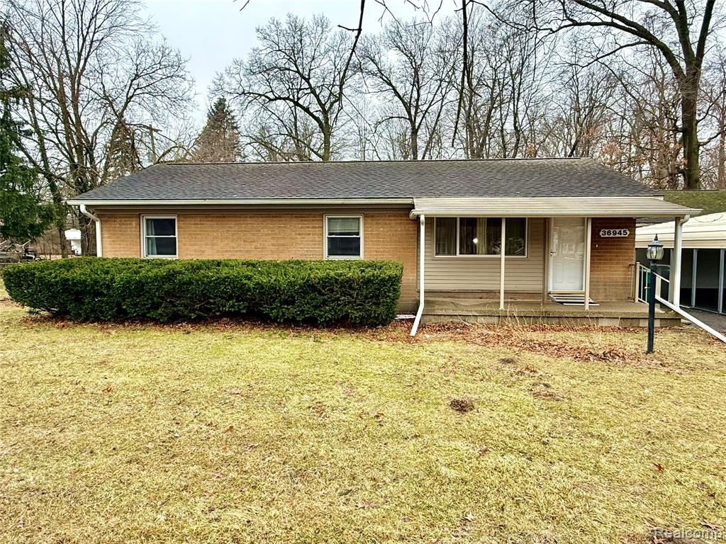 36945 Menton Street, Romulus, MI 48174