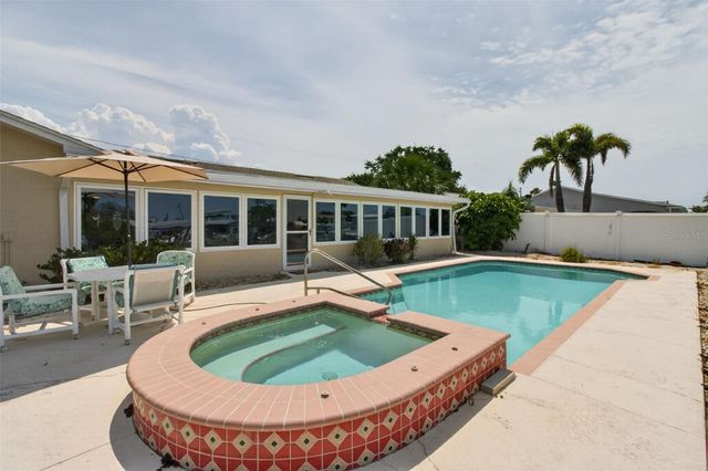 12050 7TH STREET E, Treasure Island, FL 33706