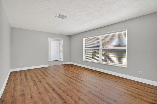 12050 7TH STREET E, Treasure Island, FL 33706