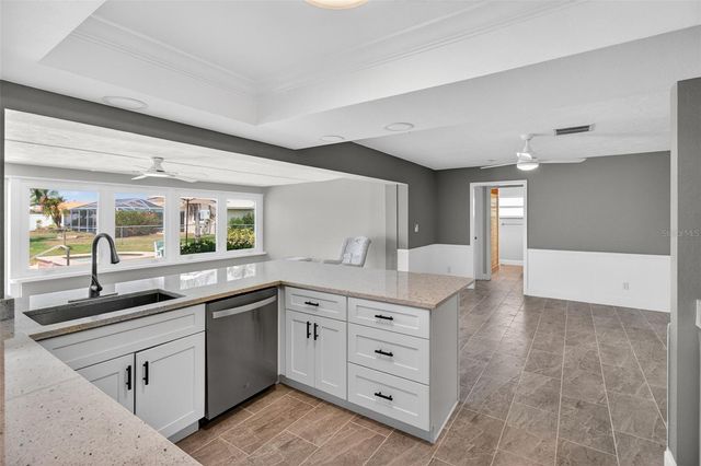12050 7TH STREET E, Treasure Island, FL 33706