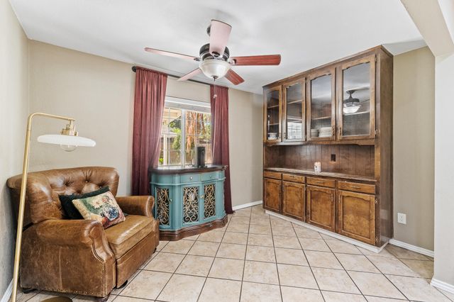 1687 Kaweah Drive, Tulare, CA 93274