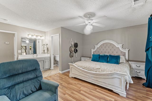 1687 Kaweah Drive, Tulare, CA 93274