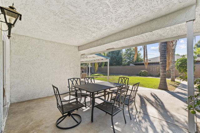1687 Kaweah Drive, Tulare, CA 93274