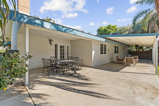 1687 Kaweah Drive, Tulare, CA 93274