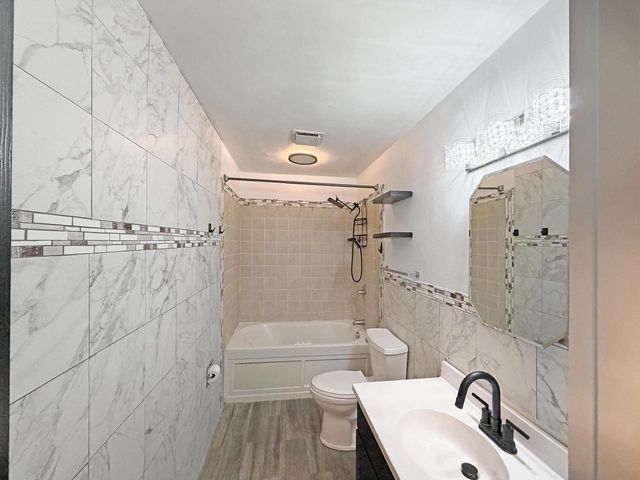 123 W 10th STREET, Kaukauna, WI 54130