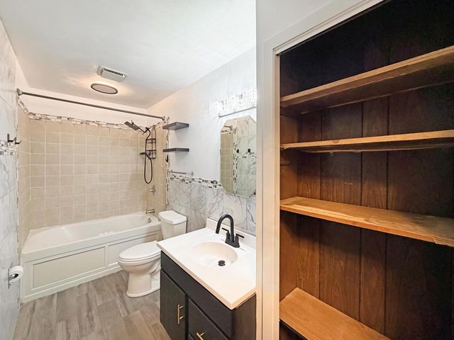 123 W 10th STREET, Kaukauna, WI 54130