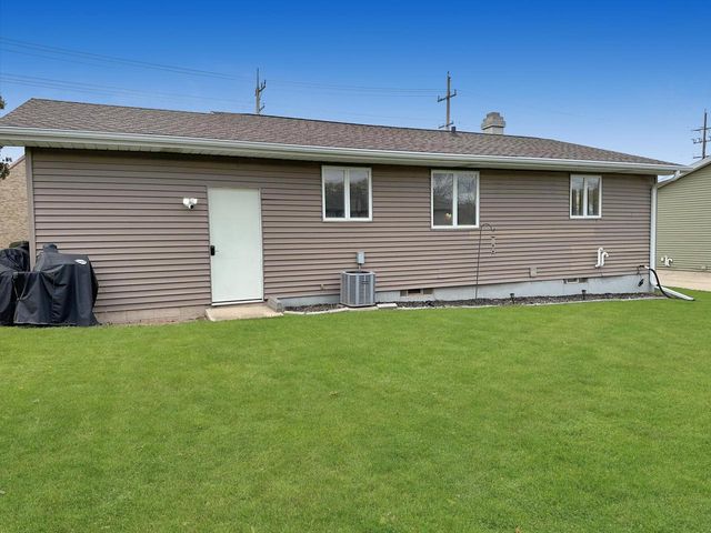 123 W 10th STREET, Kaukauna, WI 54130