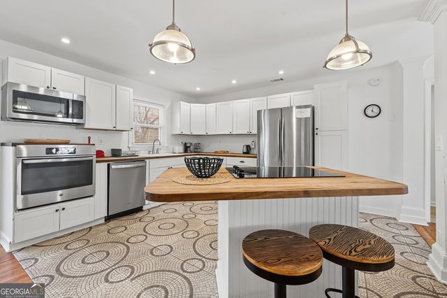414 Charles Place, Roswell, GA 30075