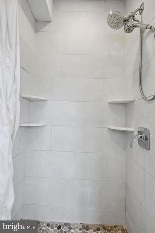 2512 COLLINS ST, Philadelphia, PA 19125