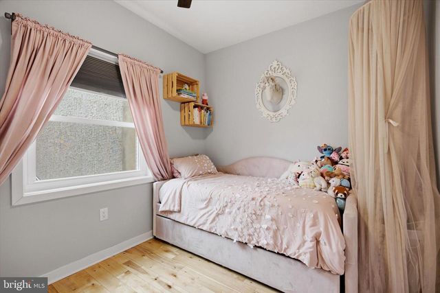 2512 COLLINS ST, Philadelphia, PA 19125