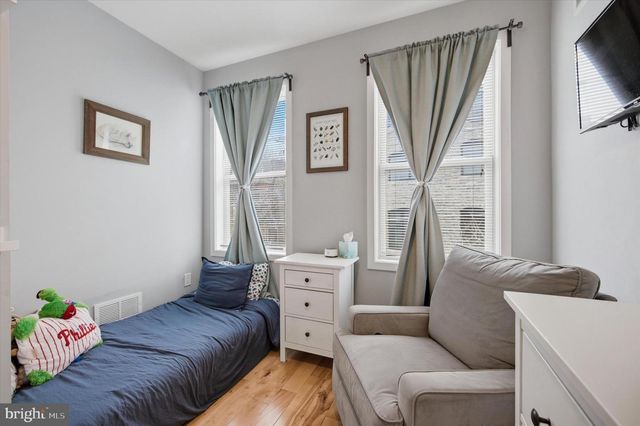 2512 COLLINS ST, Philadelphia, PA 19125