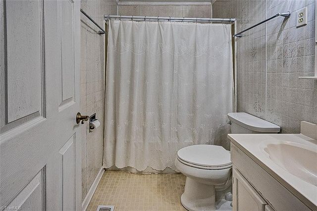 910 Bray Boulevard, Asheboro, NC 27205