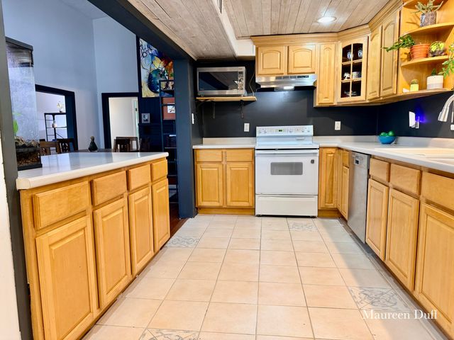 17684 Robbins Road, Grand Haven Twp, MI 49417