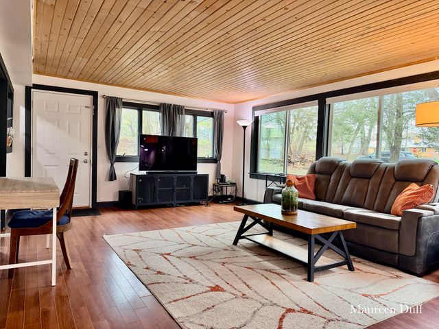 17684 Robbins Road, Grand Haven Twp, MI 49417