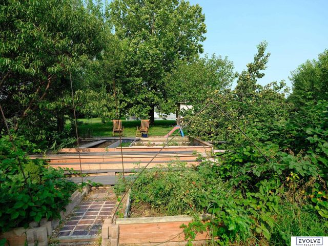 4003 Fox Ridge Circle, Bellevue, NE 68123