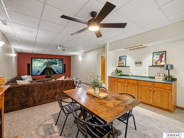 4003 Fox Ridge Circle, Bellevue, NE 68123