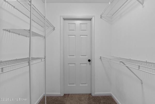 4703 Oak Pointe Dr, Louisville, KY 40245