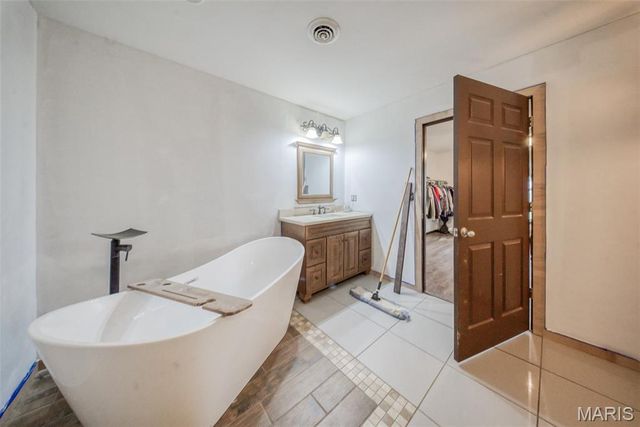 17941 Maries Road 522, Vichy, MO 65580