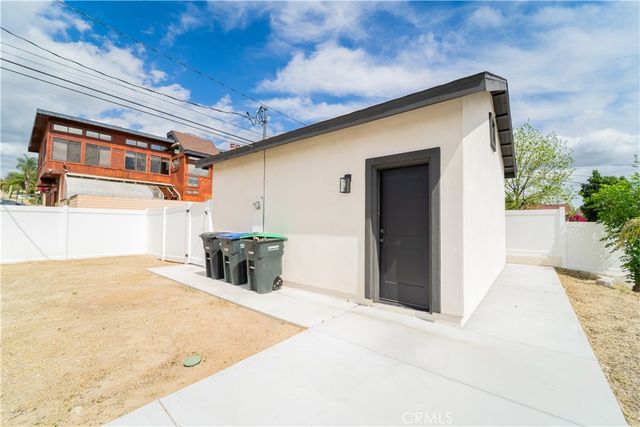 206 Silver, Lake Elsinore, CA 92530